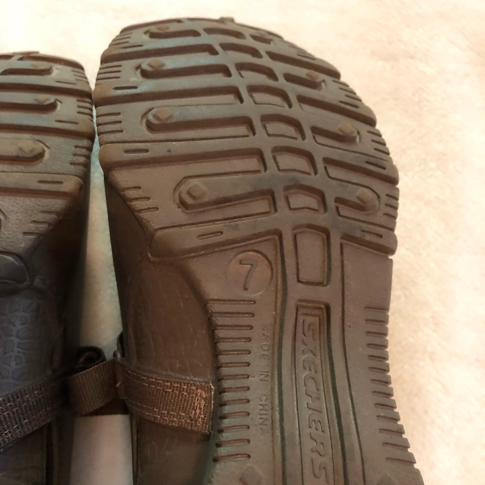Gold/brown rubber Skechers - Picture 7 of 8